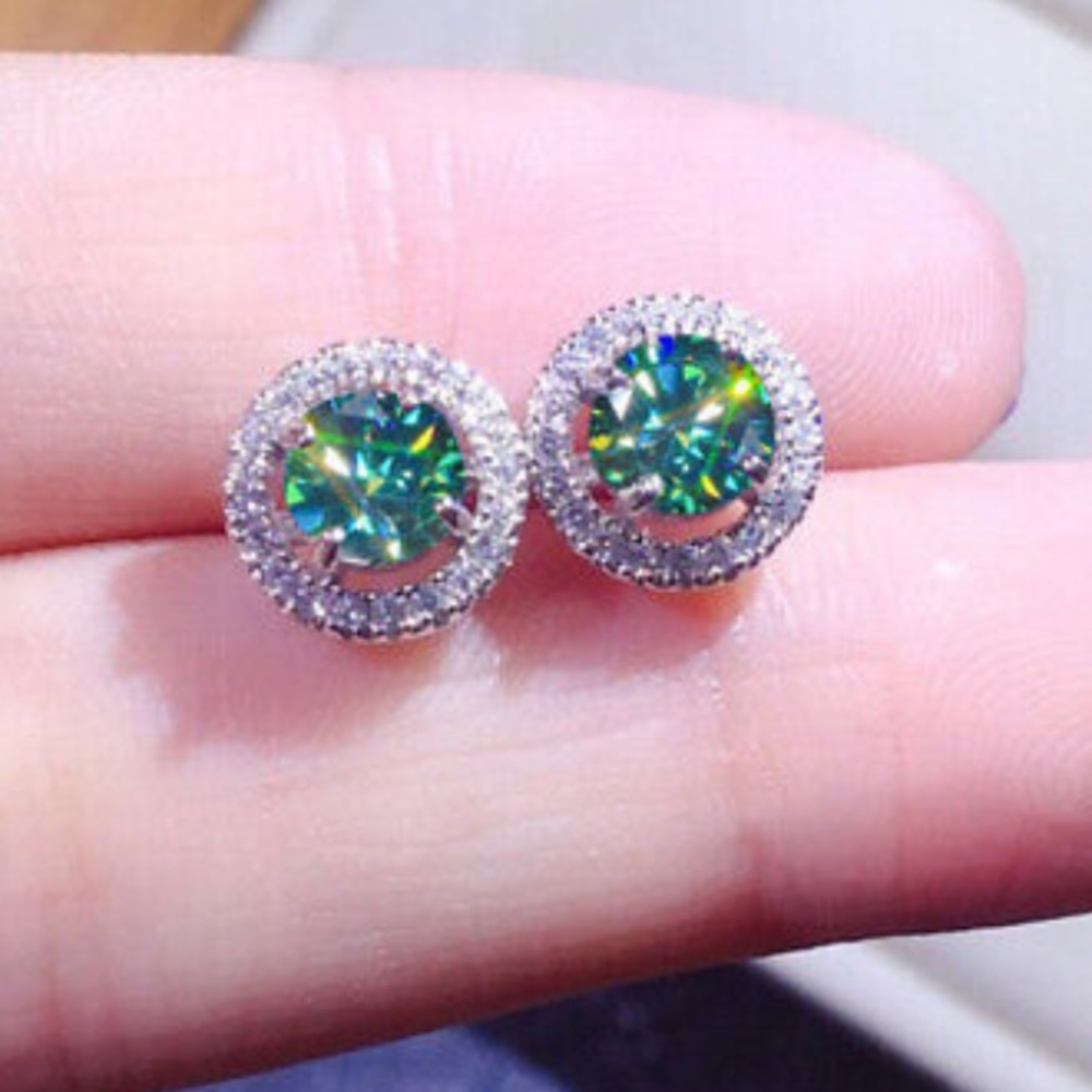 New Sterling silver diamond stud earrings